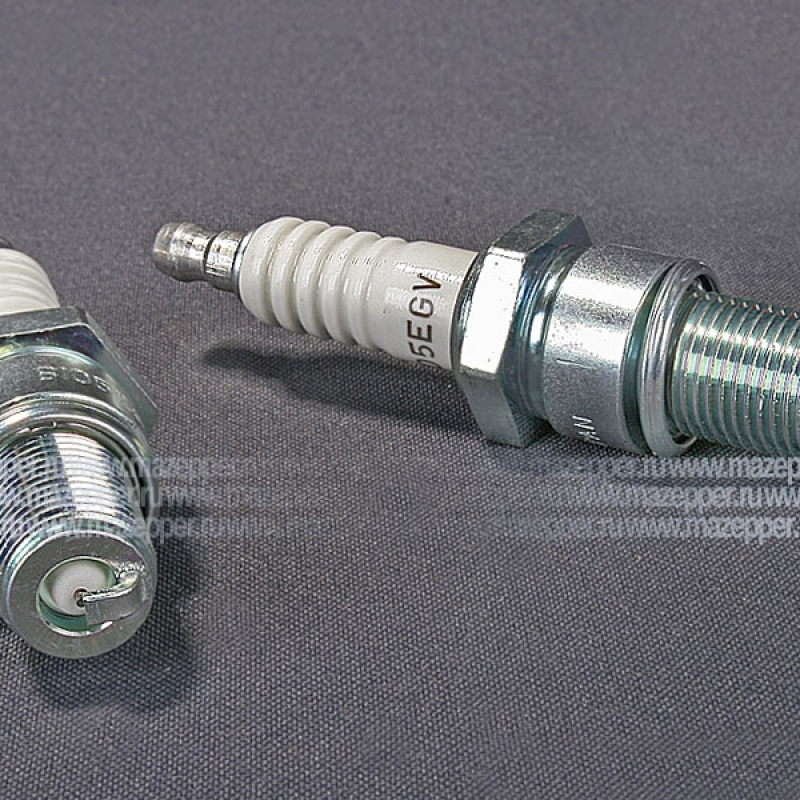 Свеча зажигания "NGK" B105EGV       (14 х 19 мм.) Mazepper