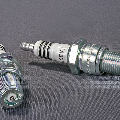 Свеча зажигания "NGK" B10EVX         (14 х 19 мм.) Platinum Mazepper