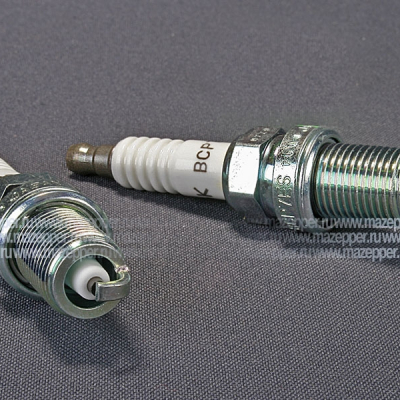 Свеча зажигания "NGK" BCP7ES         (14 х 19 мм.) Mazepper