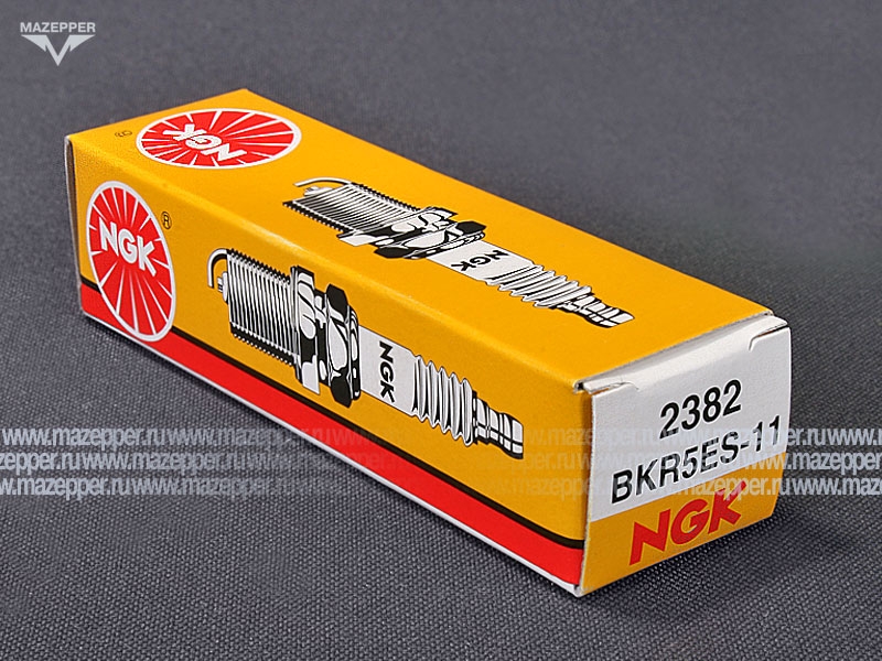 Свеча зажигания "NGK" BKR5ES-11   (14 х 19 мм.) Mazepper