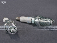 Свеча зажигания "NGK" BKR5ES-11   (14 х 19 мм.) Mazepper