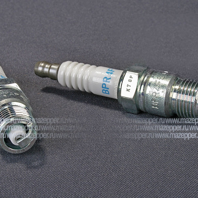 Свеча зажигания "NGK" BPR4FS         (14 х 11,2 мм.) Mazepper