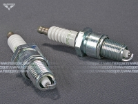 Свеча зажигания "NGK" BPR5EY-11   (14 х 19 мм.) Mazepper