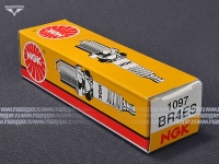 Свеча зажигания "NGK" BR4ES           (14 х  19 мм.) Mazepper