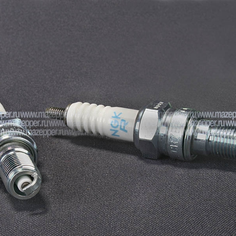 Свеча зажигания "NGK" CR7EH-9        (10 х  19 мм.) Mazepper