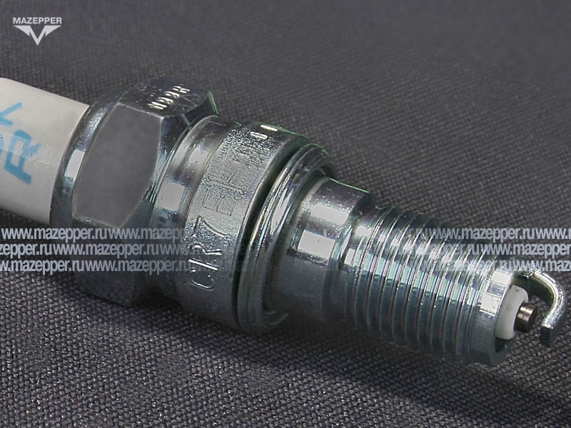 Свеча зажигания "NGK" CR7EH-9        (10 х  19 мм.) Mazepper